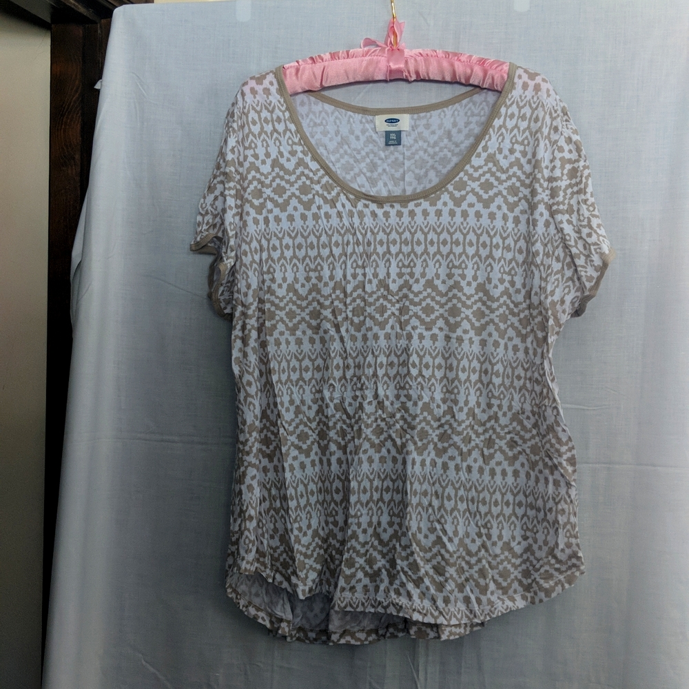 Old Navy curved hem cotton/modal top